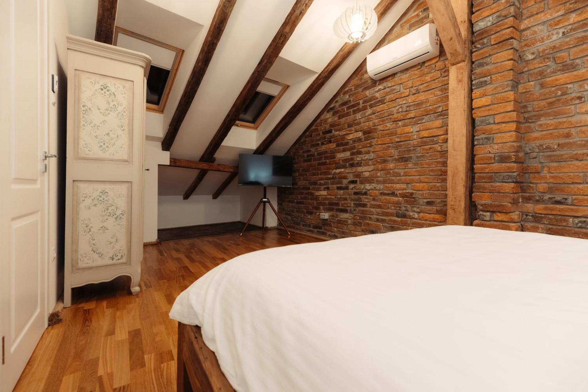Casa 1901 Aparthotel Baia Mare Exterior photo